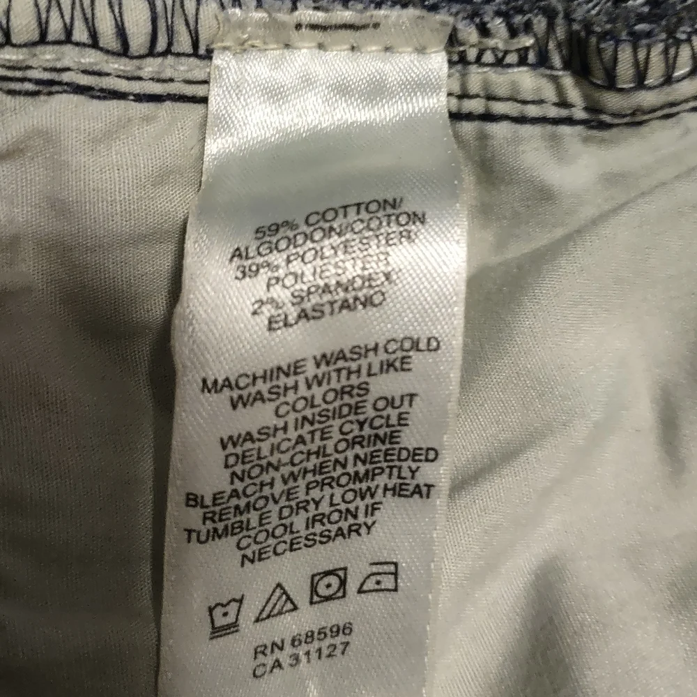 DKNY Jean Shorts - Picture 3 of 5